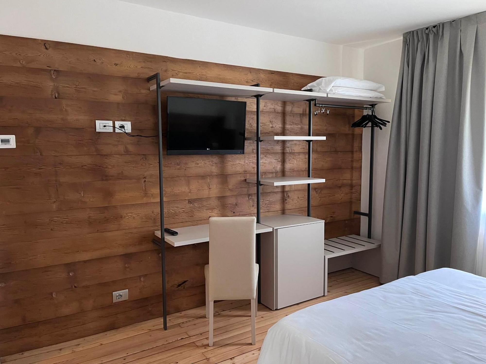 Hotel Albergo Dolomiti Сан-Віто-ді-Кадоре Екстер'єр фото