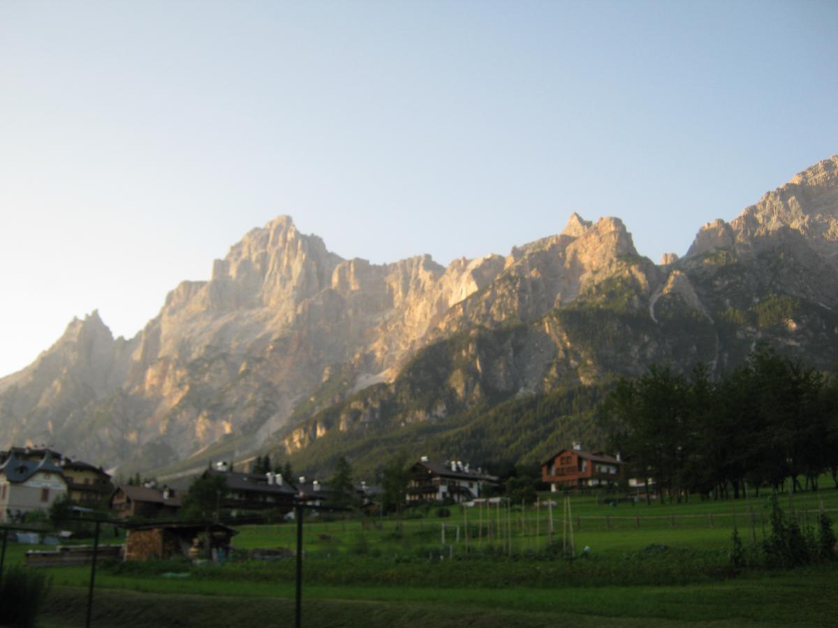 Hotel Albergo Dolomiti Сан-Віто-ді-Кадоре Екстер'єр фото