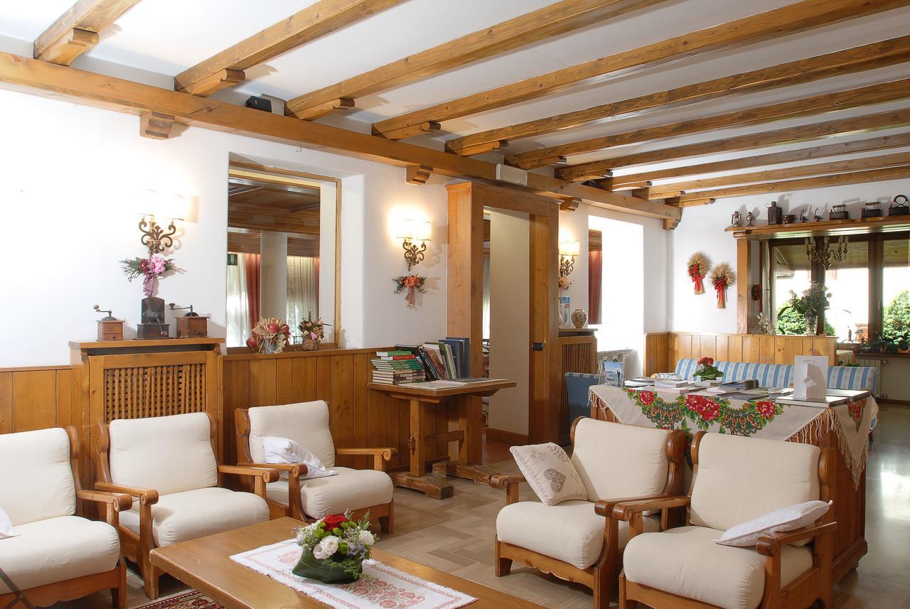 Hotel Albergo Dolomiti Сан-Віто-ді-Кадоре Екстер'єр фото