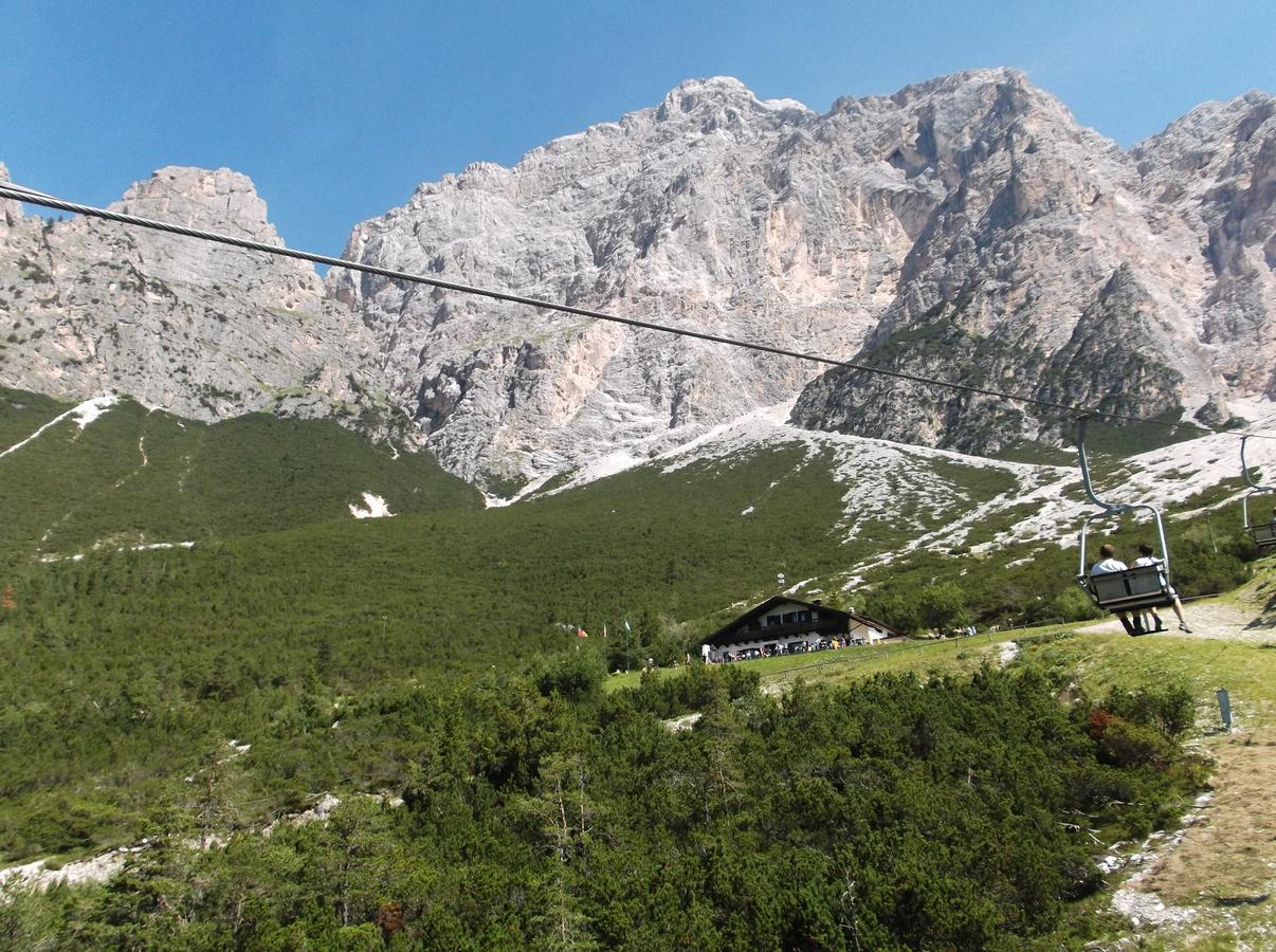 Hotel Albergo Dolomiti Сан-Віто-ді-Кадоре Екстер'єр фото